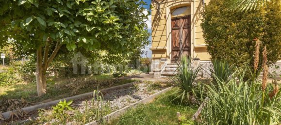 Casa de 2 dormitorios en Revello, Italy No. 270755 6
