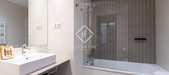 Ático de 3 dormitorios en Ciudad Vieja, Spain No. 169872 72