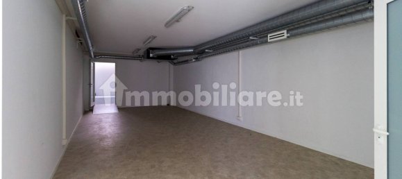 4-Zimmer Gewerbliche Immobilie in Pordenone, Italy, Nr. 310777 28