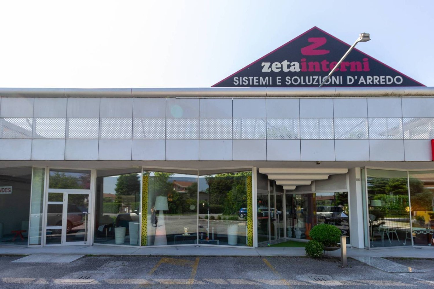 4-Zimmer Gewerbliche Immobilie in Pordenone, Italy, Nr. 310777