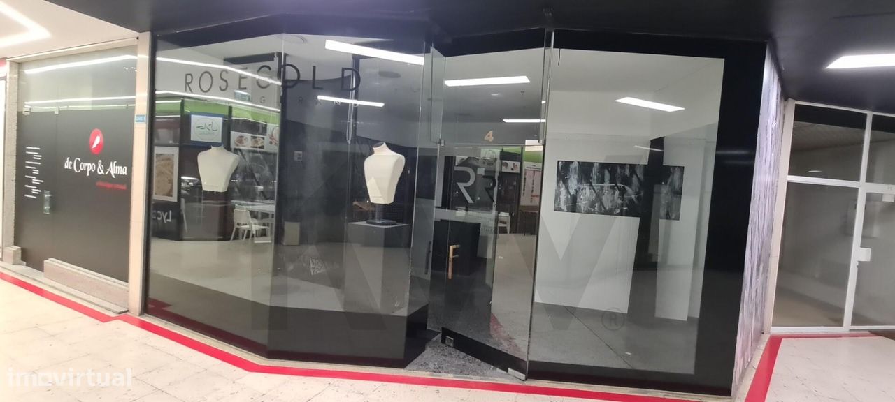 Oficina en Porto, Portugal 33 m² No. 256629