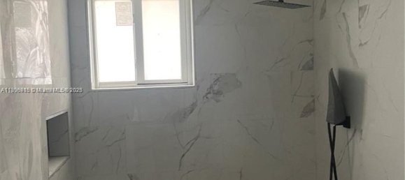 178.37 m² terreno en venta en Miami, Miami-Dade, Florida, USA № 615770 7