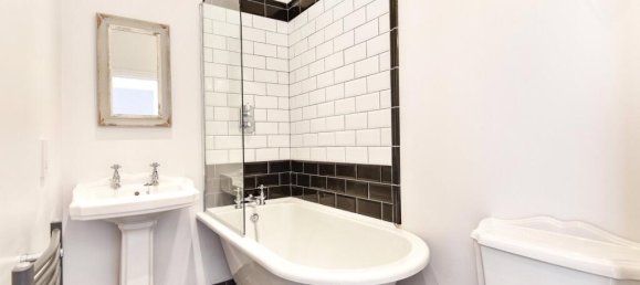 2 bedrooms Apartment in London, United Kingdom No. 7628 2