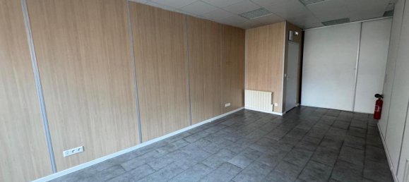 Büro in Valenciennes, France 211m², Nr. 220630 4
