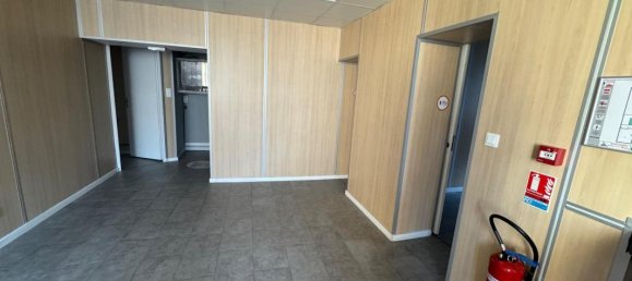 Büro in Valenciennes, France 211m², Nr. 220630 5