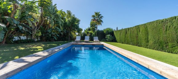 5 bedrooms Villa in Marbella, Spain No. 77543 5