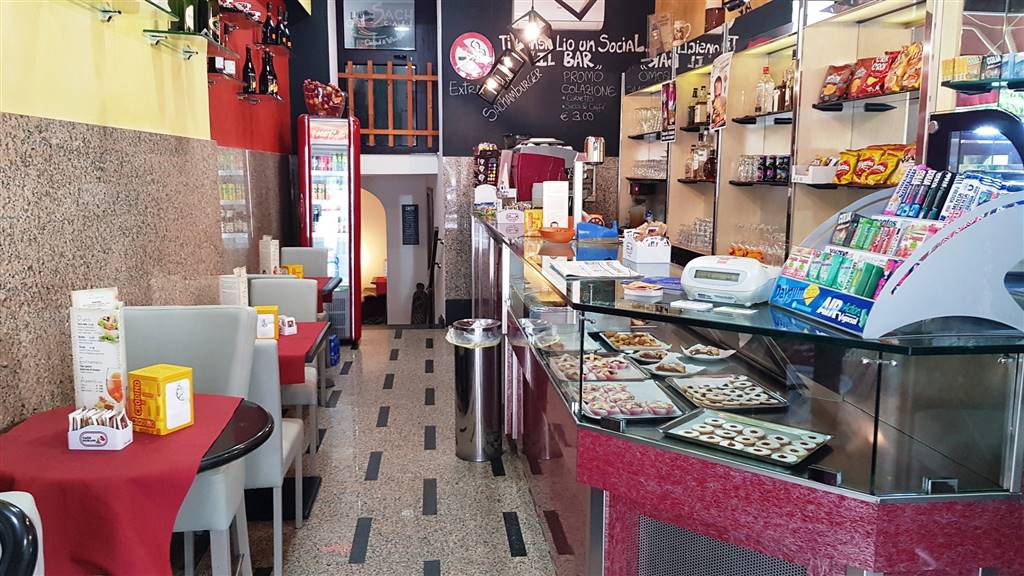 Imóvel comercial de 2 divisões em Villafranca Tirrena, Italy N.º 47337