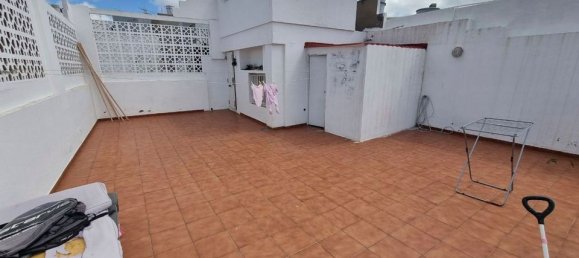 3 bedrooms Villa in Las Palmas De Gran Canaria, Spain No. 184662 10