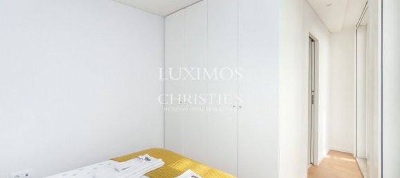 215m² Building in Porto, Portugal No. 115371 9