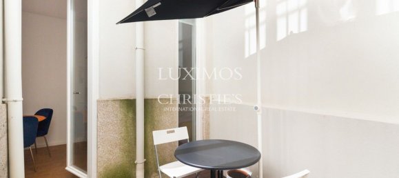 215m² Building in Porto, Portugal No. 115371 18