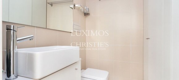 215m² Building in Porto, Portugal No. 115371 25