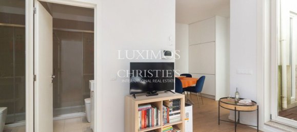 215m² Building in Porto, Portugal No. 115371 20