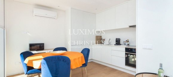 215m² Building in Porto, Portugal No. 115371 5