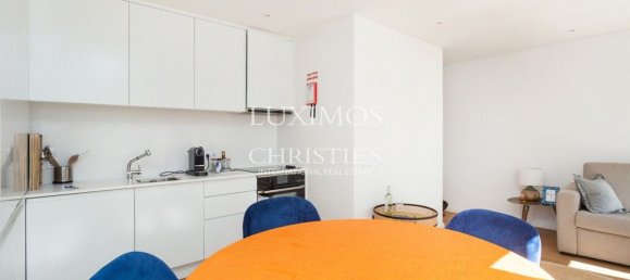 215m² Building in Porto, Portugal No. 115371 6