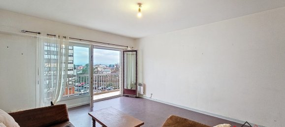 2 bedrooms Apartment in Annemasse, France No. 203036 2