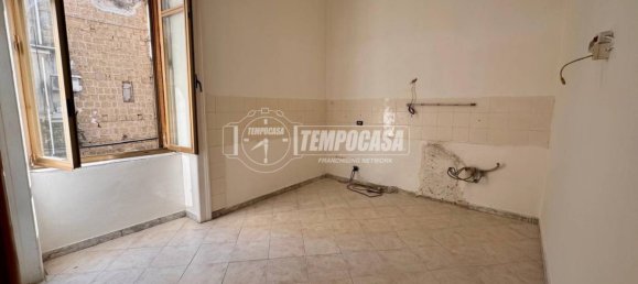 2 bedrooms Apartment in Naples, Italy No. 98788 10