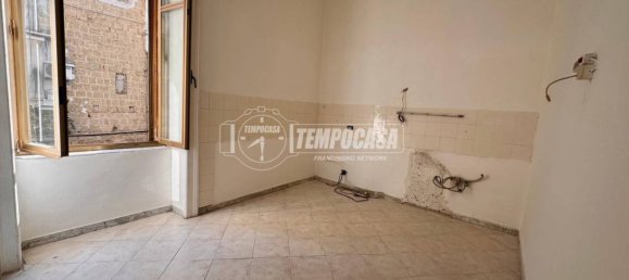 2 bedrooms Apartment in Naples, Italy No. 98788 9