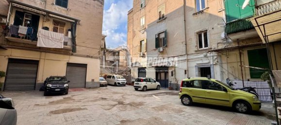 2 bedrooms Apartment in Naples, Italy No. 98788 15