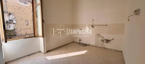 2 bedrooms Apartment in Naples, Italy No. 98788 11