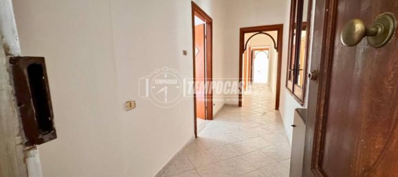 2 bedrooms Apartment in Naples, Italy No. 98788 3