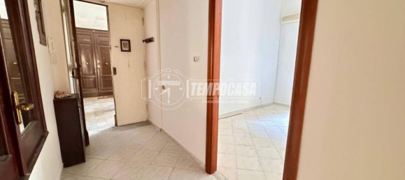 2 bedrooms Apartment in Naples, Italy No. 98788 4