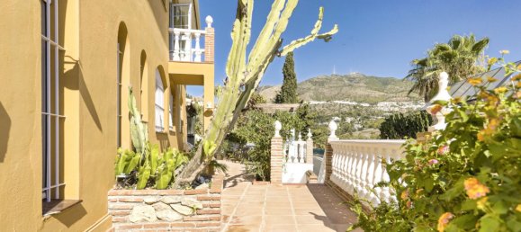 5 bedrooms Villa in Benalmadena, Spain No. 135304 17