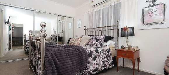 3 bedrooms House in Eagleby, Australia No. 754 5