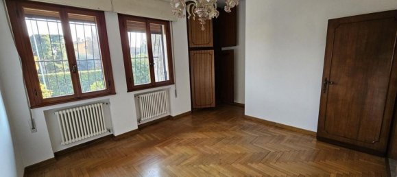 Вилла с 6 комнатами в Новента Падована, Италия № 29947 39