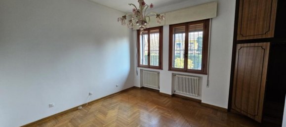 Вилла с 6 комнатами в Новента Падована, Италия № 29947 40