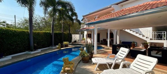 5 bedrooms Villa in Hua Hin, Thailand No. 19594 2