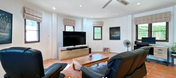 5 bedrooms Villa in Hua Hin, Thailand No. 19594 9