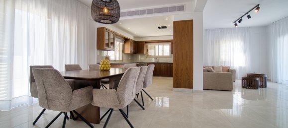 Вилла с 3 спальнями в Киссонерга, Кипр № 4314 5