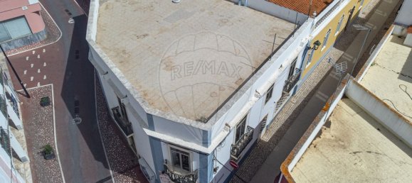 9 bedrooms Building in Lagoa, Portugal No. 60903 2