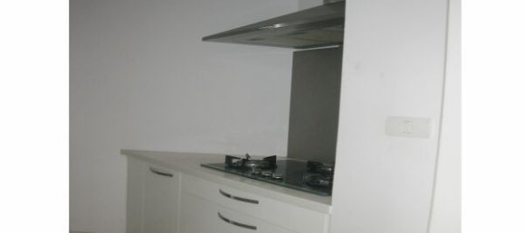 2 bedrooms Apartment in Tay Ho, Vietnam No. 4213 3