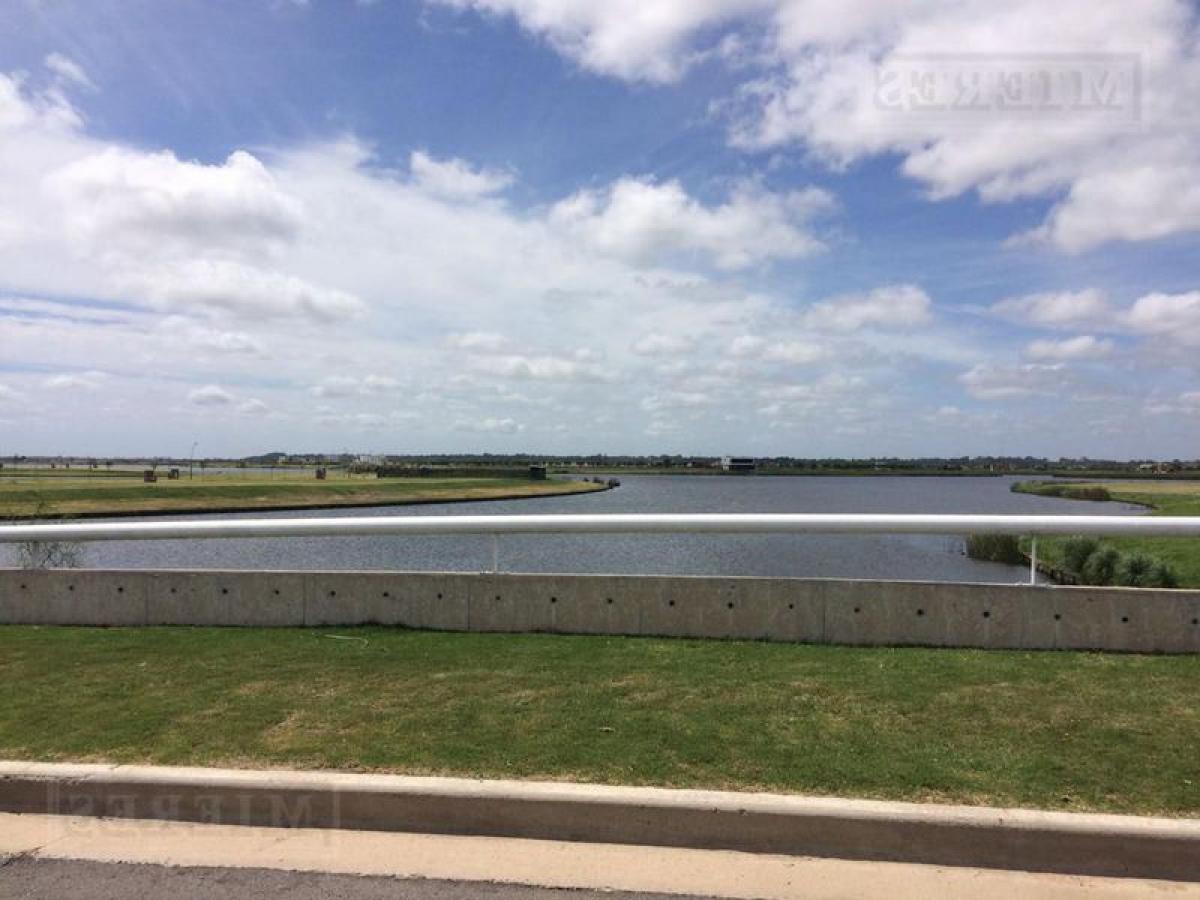 Grundstück in Escobar, Argentina, Nr. 111889