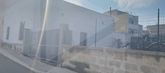 4 rooms House in San Vito dei Normanni, Italy No. 29087 13