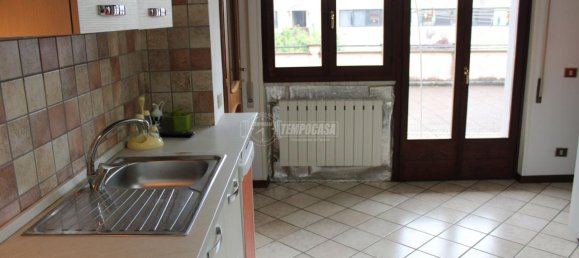 4-salle Appartement à Verbania, Italy No. 152707 13