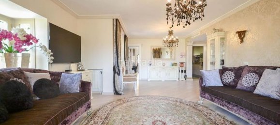 3 Schlafzimmer Penthouse in Estepona, Spain, Nr. 35435 2