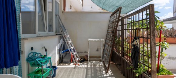 Квартира с 2 спальнями в Фьюмичино, Италия № 339958 20