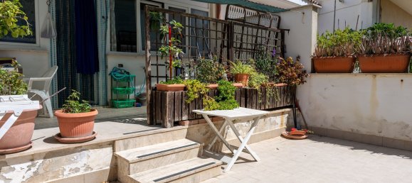 Квартира с 2 спальнями в Фьюмичино, Италия № 339958 4