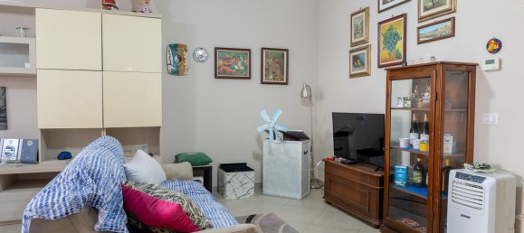 Квартира с 2 спальнями в Фьюмичино, Италия № 339958 10