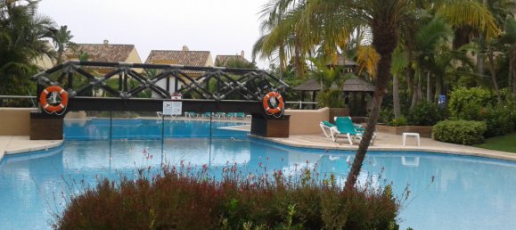 2 chambres Appartement à Marbella, Spain No. 93687 5