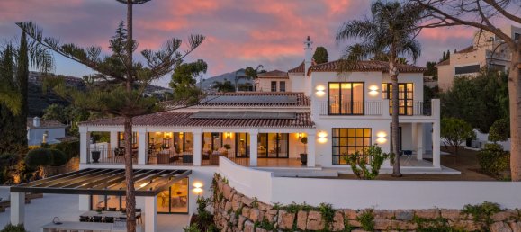 Вилла с 5 спальнями в Эстепона, Испания № 42587 42