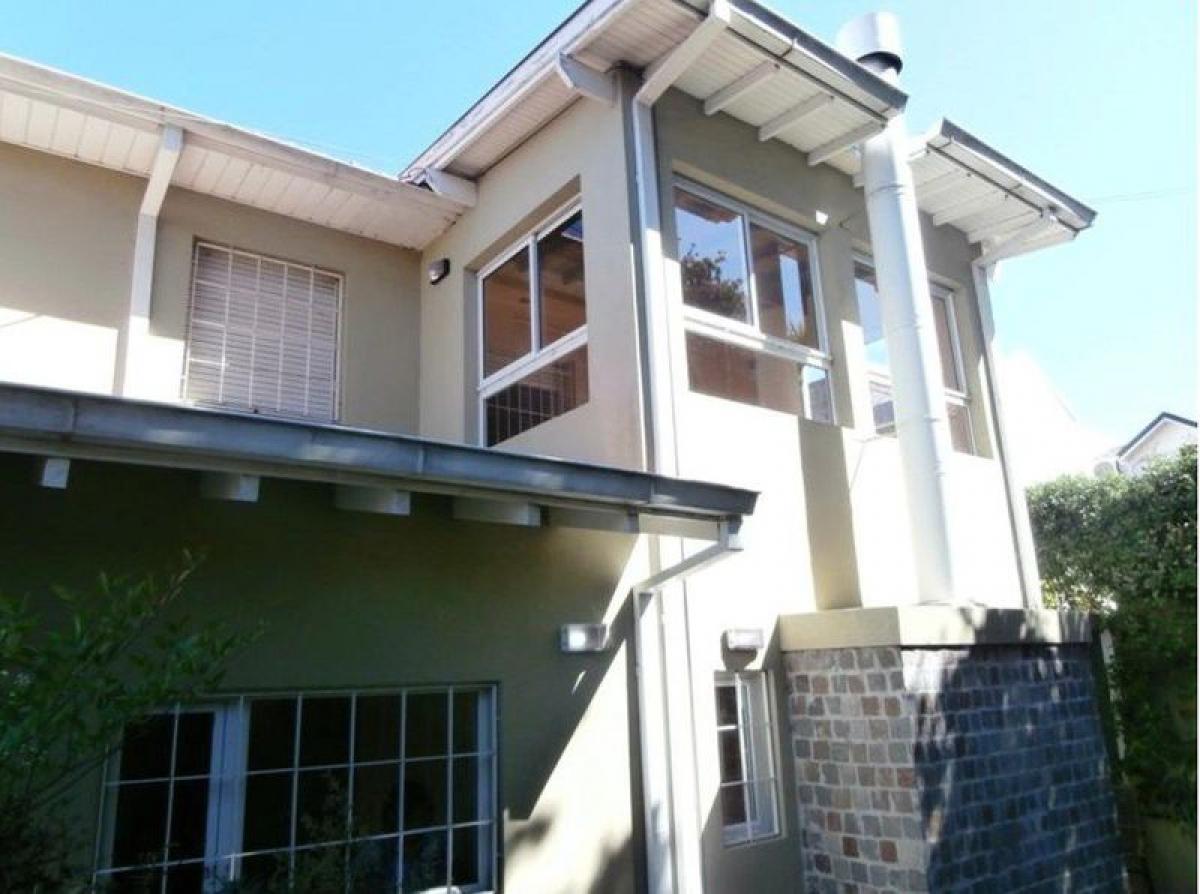 3 bedrooms House in Mar del Plata, Argentina No. 84307