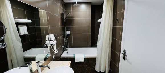 2 dormitorios apartamento en alquiler en Dong Da, Ha Noi, Vietnam № 20997 14