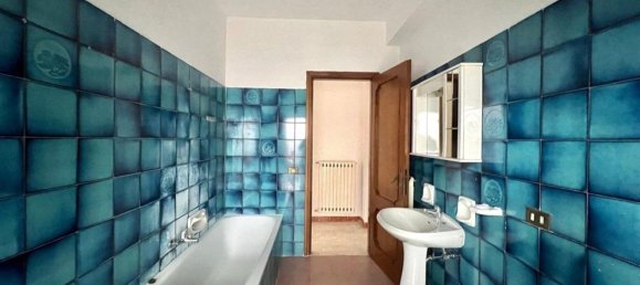 6 rooms Apartment in Frosinone, Italy No. 48264 19