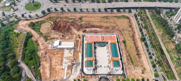 Studio in The Solar Park, Nam Tu Liem, Vietnam, Nr. 20275 5