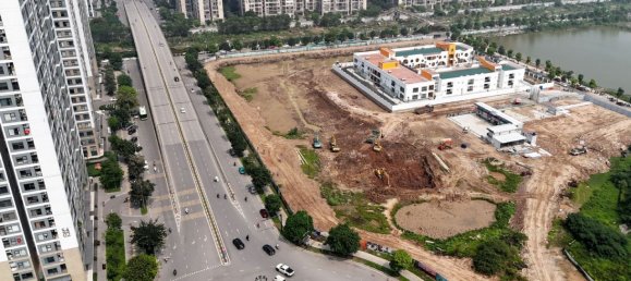 Studio in The Solar Park, Nam Tu Liem, Vietnam, Nr. 20275 4