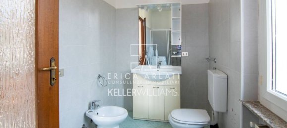 2 غرف نوم شقة في Valmorea, Italy رقم 379429 11