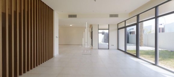 4 bedrooms Villa in Yas Island, UAE No. 41803 3